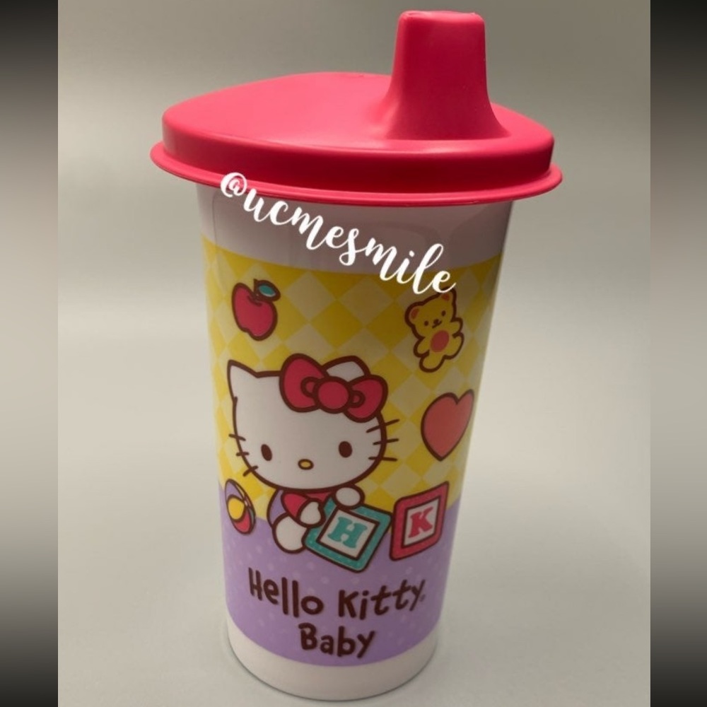 Tupperware Sanrio Baby Hello Kitty Sippy Cup